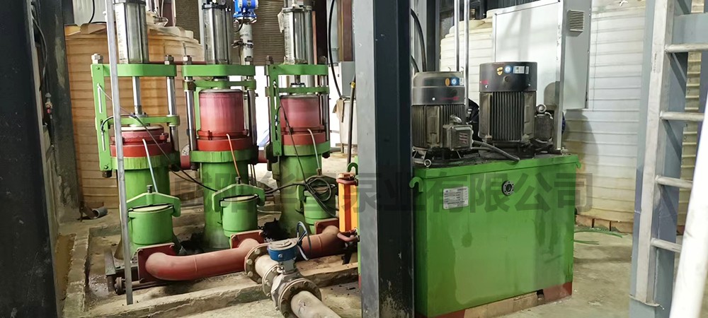 壓濾機柱塞泵三缸泵現場使用圖片 洗煤廠陶瓷柱塞泵使用現場